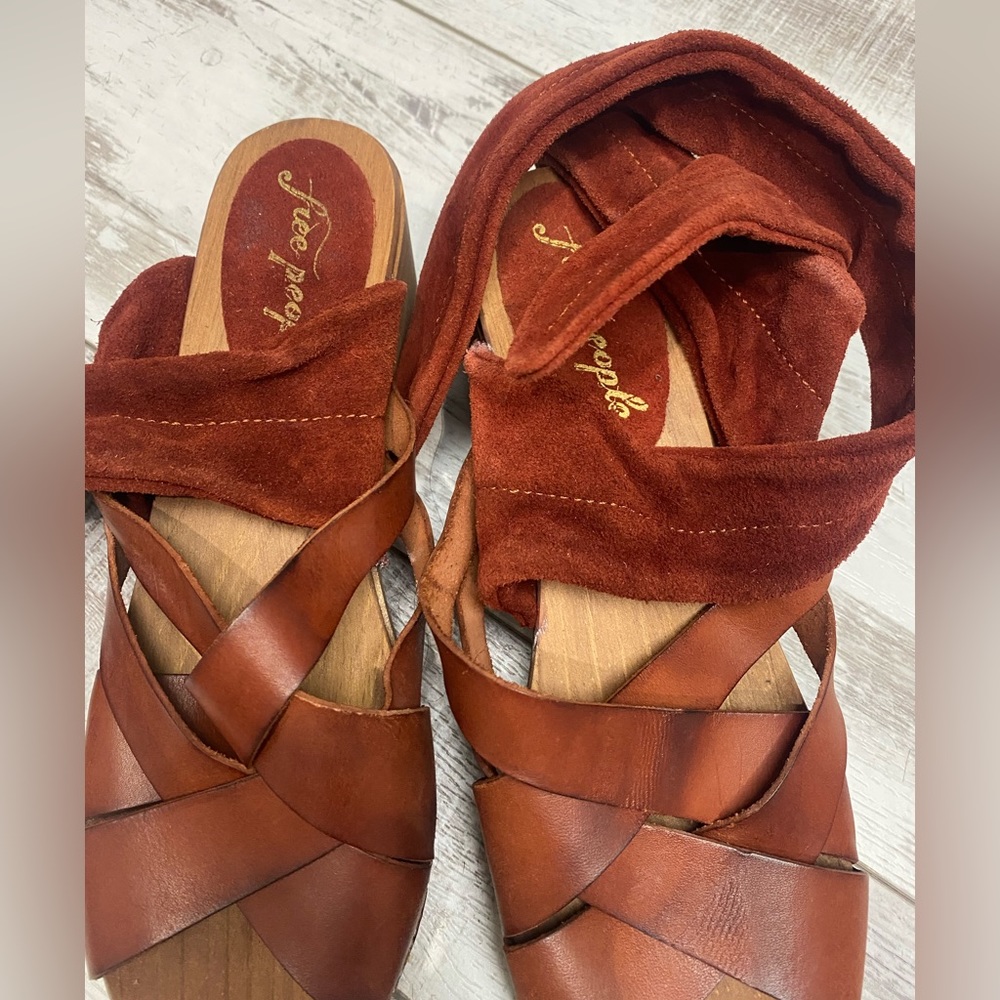Free People Clogs NWT